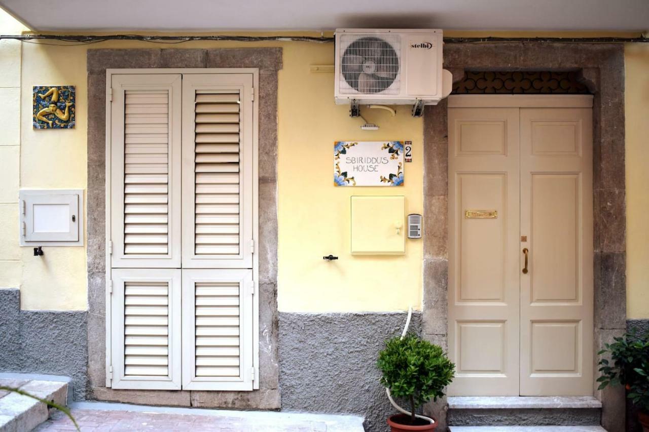 Sbiriddu's House Appartamento *